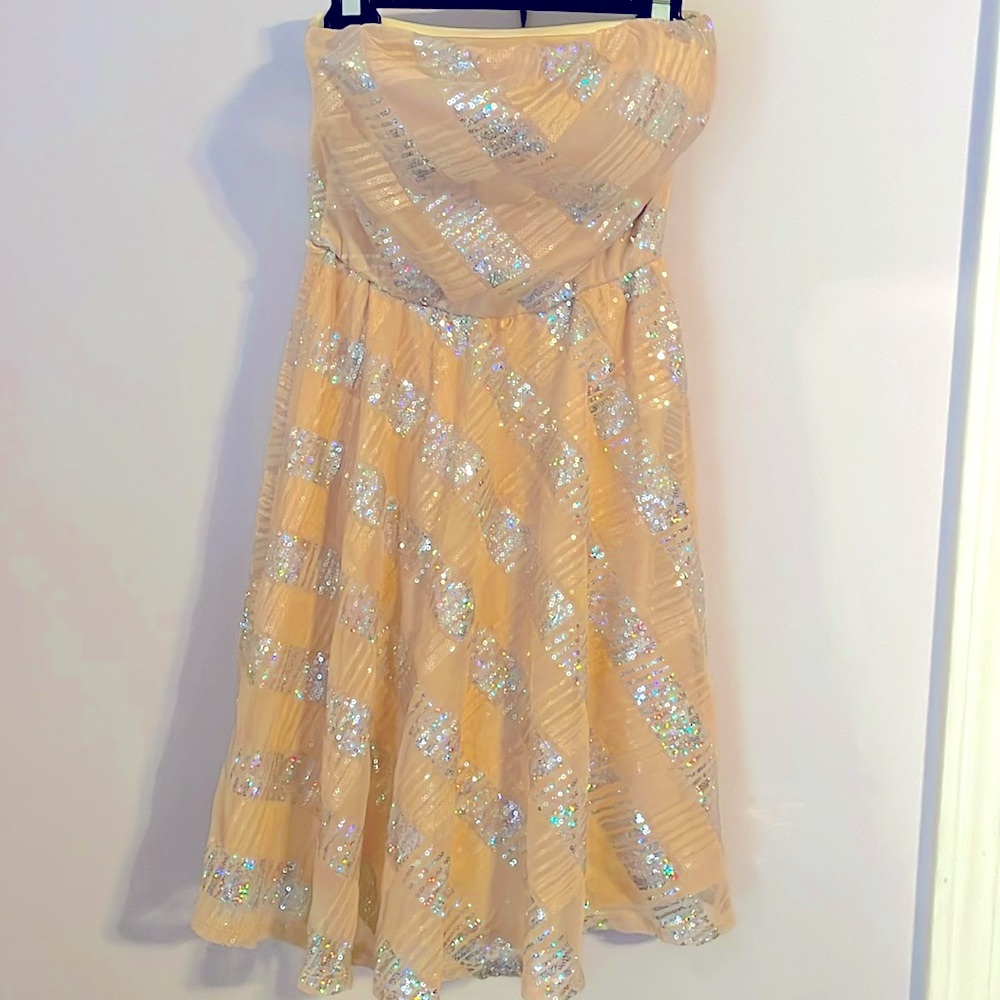 Charlotte Russe  xs strapless dress
